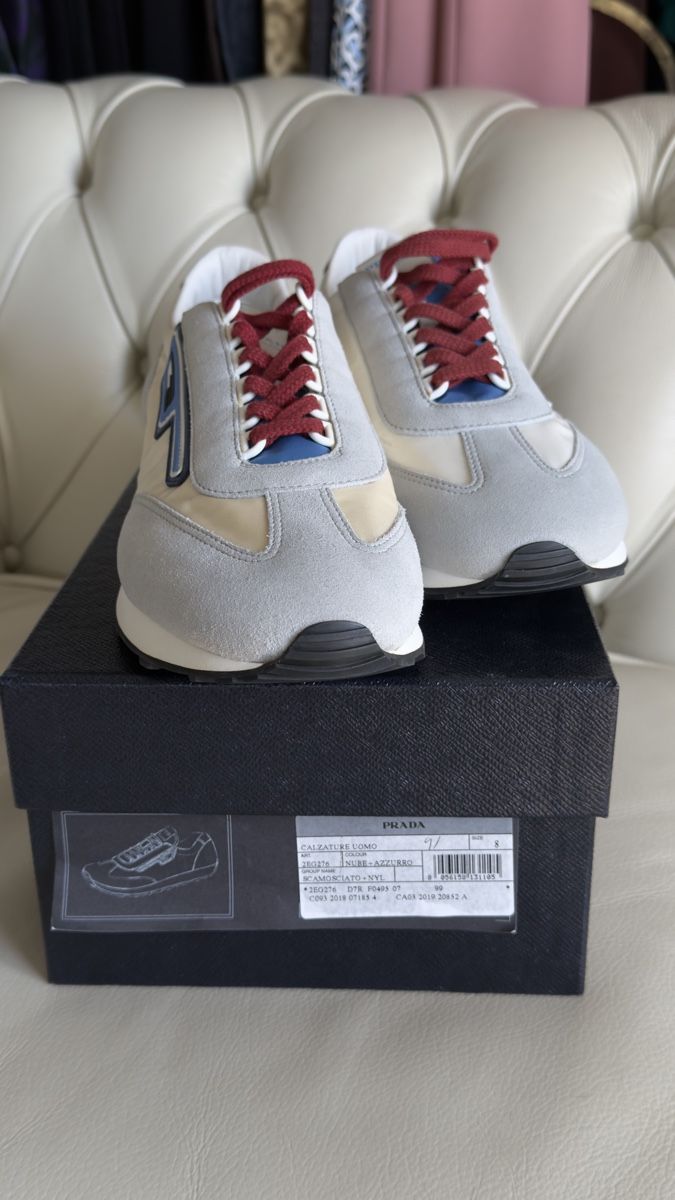Prada Chaussures hommes: PRADA Sneaker Gr. 8 – Neuf avec emballage d'origine à Lachen SZ par HelvetiaLuxury